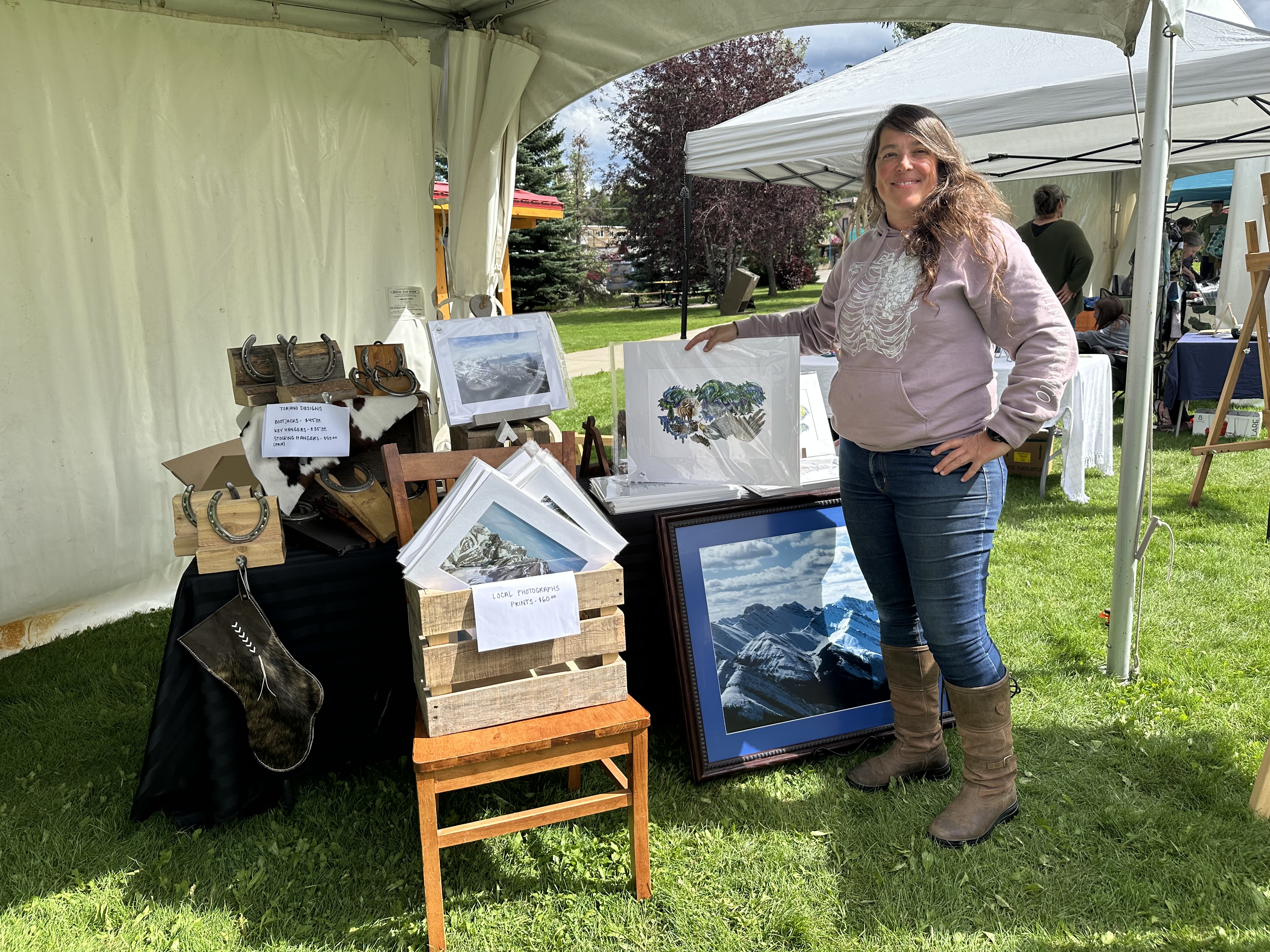 Kristin Braun greeting visitors at the August 2025 Hinton Art Walk